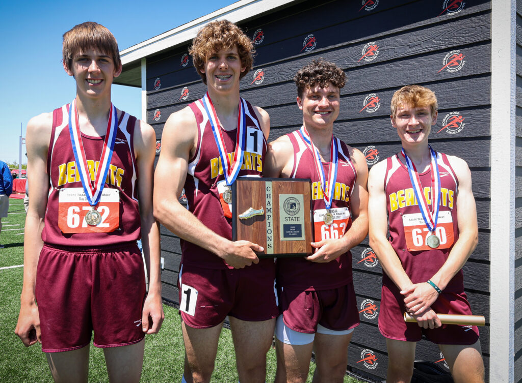 FAM BOYS 4X800 RELAY HIGHLIGHTS FIRST DAY - The Courier - The Courier